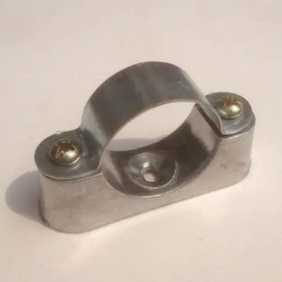 การติดตั้งที่มั่นคง 32mm 25mm Stainless Steel Conduit Saddles ISO9001 Certification